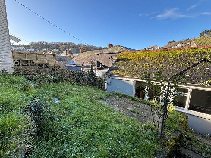 1 Bedroom Bungalow To Rent In Fore Street, Looe, PL13