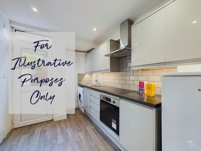 4 Bedroom House Of Multiple Occupation To Rent In Mafeking Road, Brighton, BN2