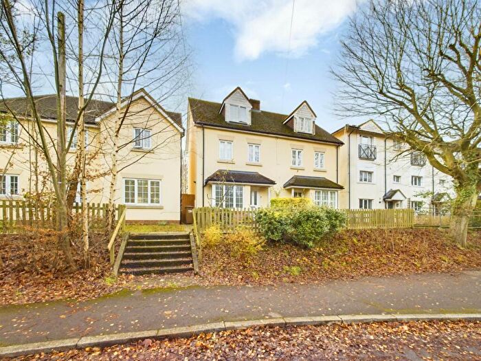 4 Bedroom Semi-Detached House For Sale In Babington Road, Wendover, HP22