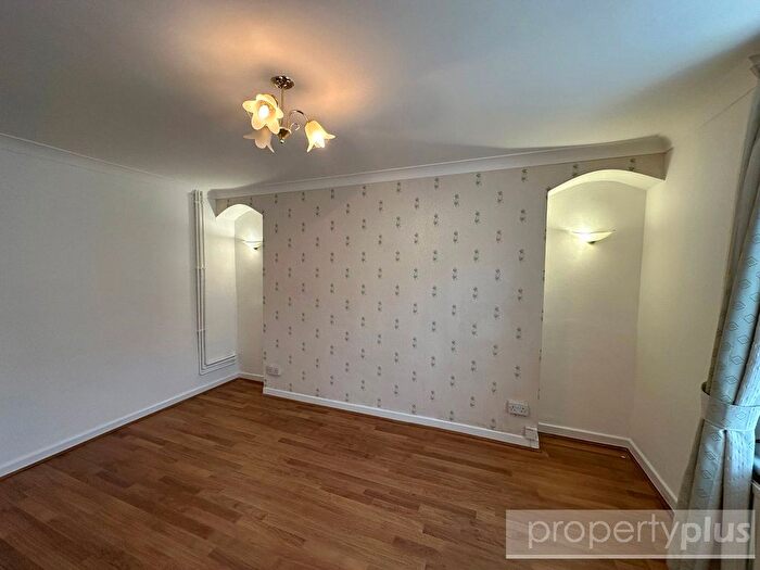 2 Bedroom Terraced House To Rent In High Street, Treorchy, Rhondda Cynon Taff, CF42