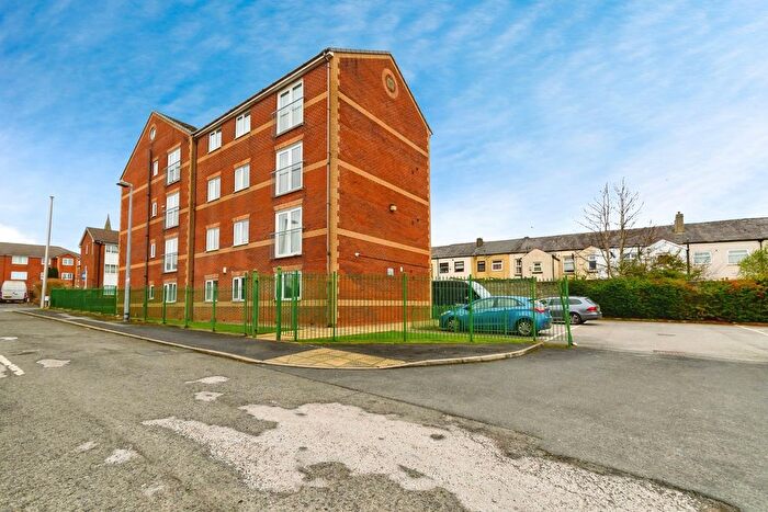2 Bedroom Flat For Sale In Fereday Street, Worsley, Manchester, Greater Manchester, M28