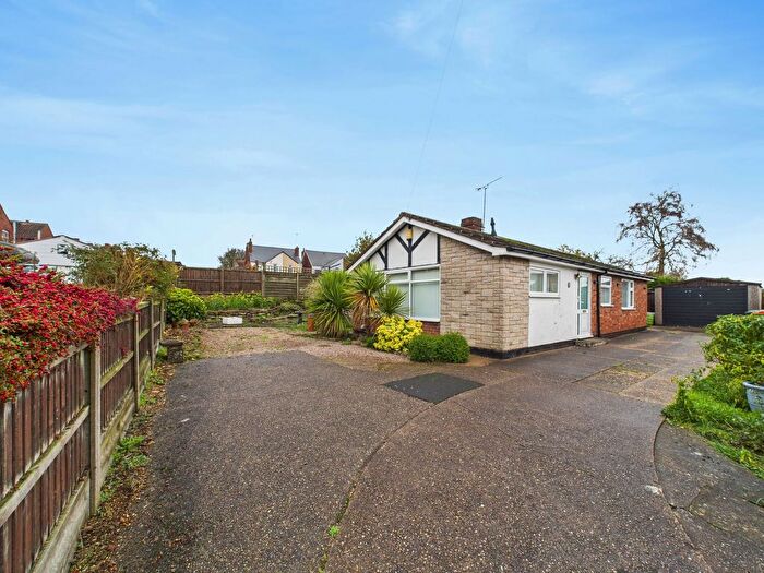 3 Bedroom Detached Bungalow For Sale In Greenbank Drive, Sutton In Ashfield, Nottinghamshire, NG17