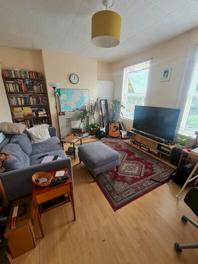 1 Bedroom Flat To Rent In Gillespie Road, Arsenal, N5