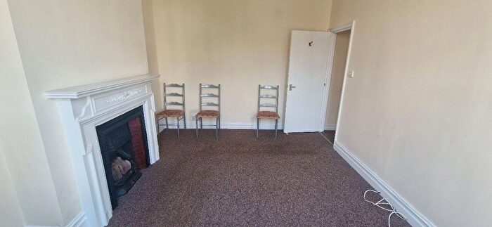 2 Bedroom Flat To Rent In Hillfield Park, Muswell Hill, London, N10