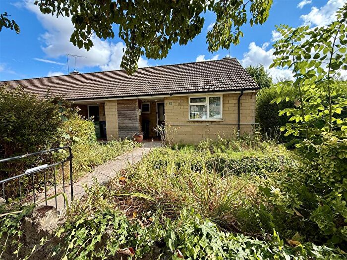 1 Bedroom Terraced Bungalow For Sale In Wessex Road, Chippenham, SN14