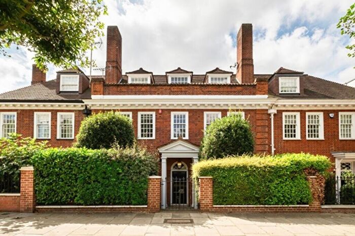 6 Bedroom Detached House To Rent In Hamilton Terrace, St John's Wood, London, NW8