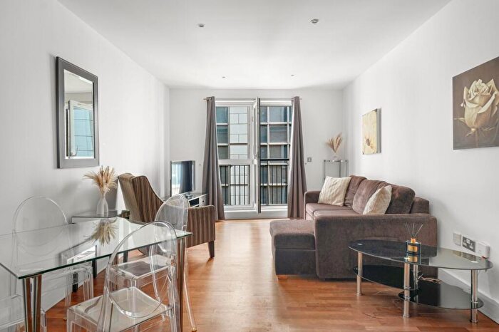 1 Bedroom Flat To Rent In Pepys Street, Tower, EC3N