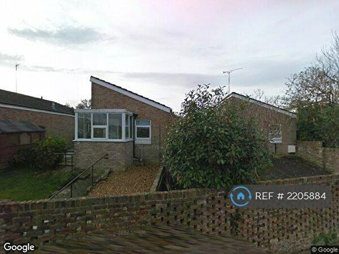 2 Bedroom Bungalow To Rent In Yew Tree Close, Yeovil, BA20
