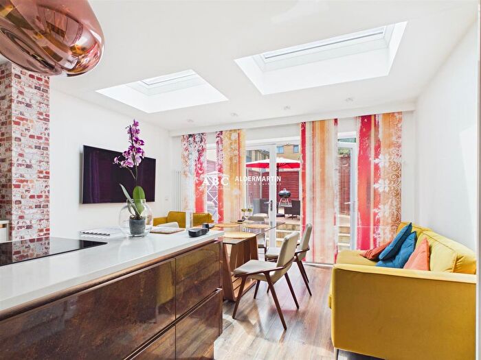 4 Bedroom End Terrace House For Sale In Cameron Crescent, Edgware, HA8