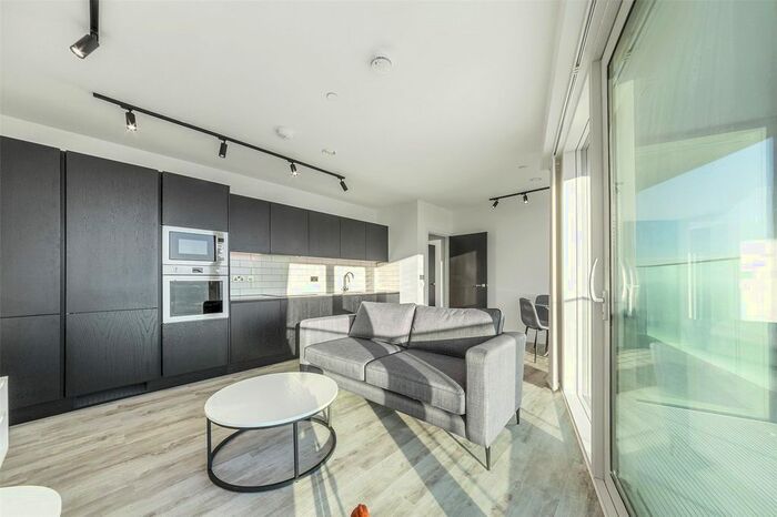 1 Bedroom Flat To Rent In Portal Way, London, W3