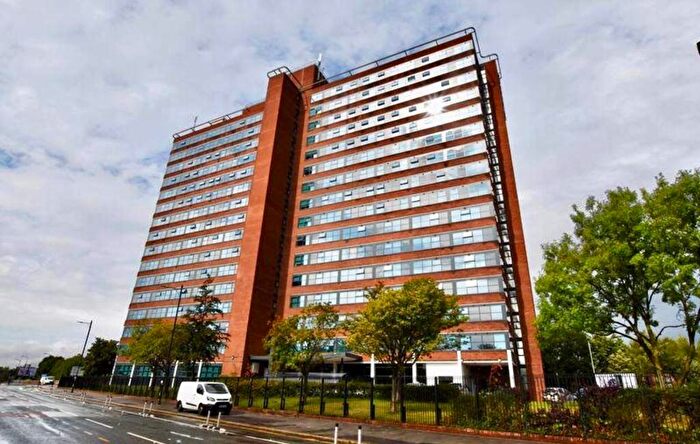1 Bedroom Flat For Sale In Chester Road, Old Trafford, M16