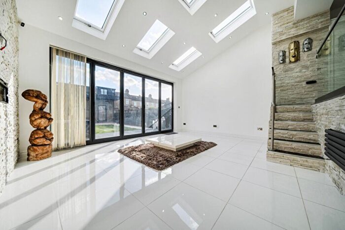 4 Bedroom Terraced House For Sale In Fordel Road, Catford, London, SE6