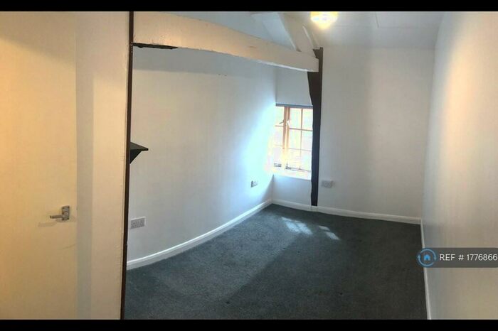 1 Bedroom Flat To Rent In Broad Street, Launceston, PL15