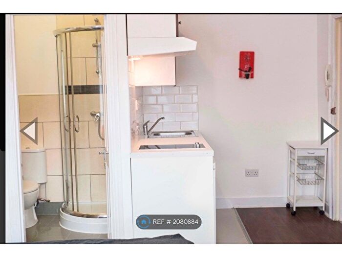 Studio To Rent In Baldry Gardens, London, SW16