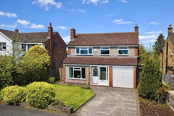 3 Bedroom Detached House For Sale In Melrose Crescent, Hale, Altrincham, WA15
