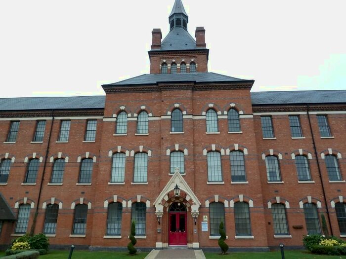 2 Bedroom Flat To Rent In Highcroft Road, Erdington, Birmingham, B23