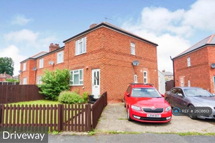 3 Bedroom End Of Terrace House To Rent In Jubilee Grove, Sleaford, NG34