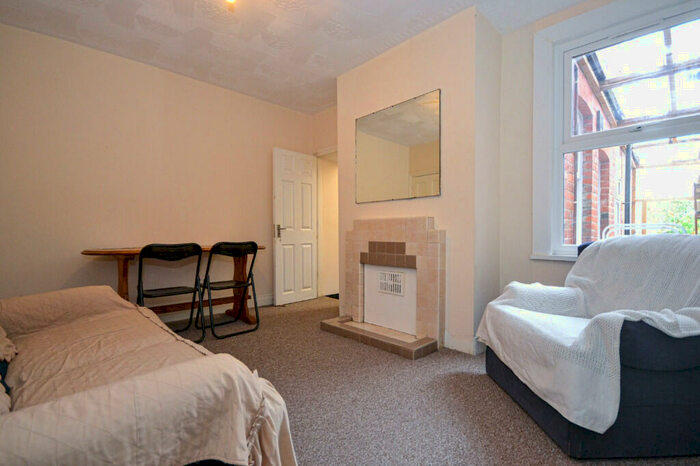 4 Bedroom Terraced House To Rent In Grange Avenue, Reading, Berkshire, RG6