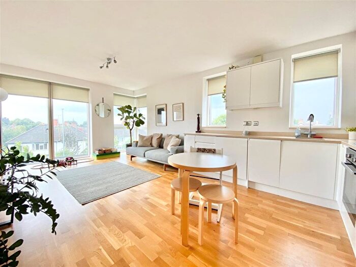 2 Bedroom Flat To Rent In Portland Road, Hove, East Sussex, BN3