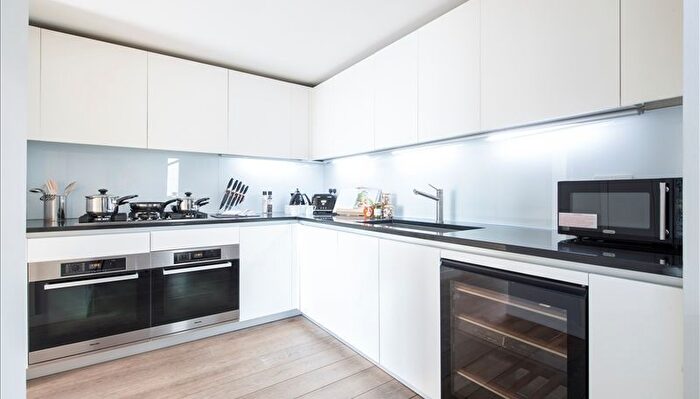 4 Bedroom Flat To Rent In Merchant Square East, London, W2