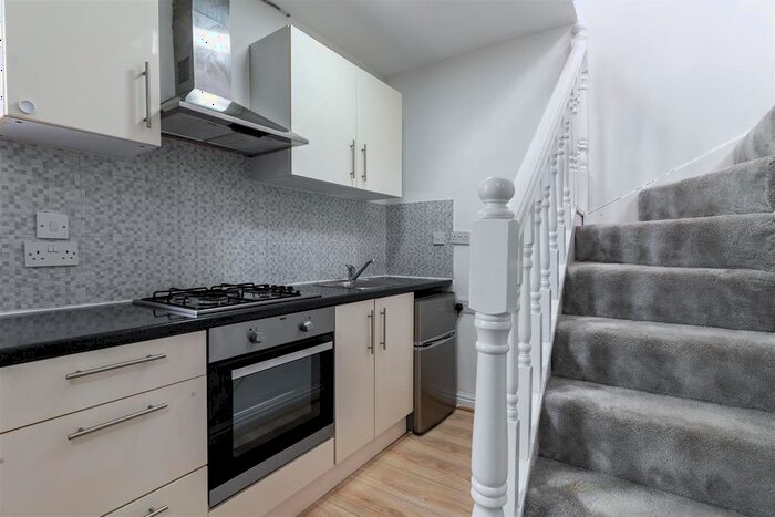 1 Bedroom Flat To Rent In Oak Tree Lane, Birmingham, West Midlands, B29