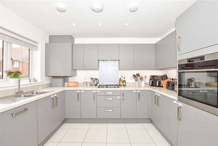 3 Bedroom End Of Terrace House For Sale In Marigold Place, Coxheath, Kent, ME17