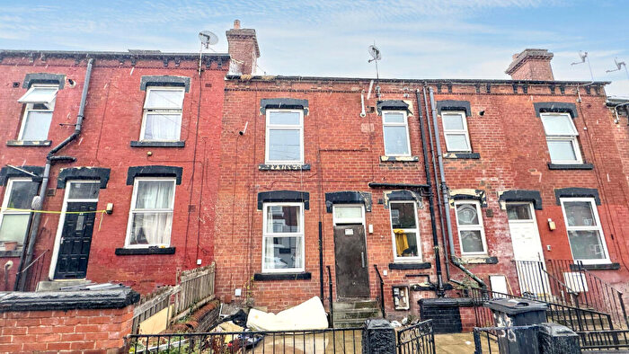 2 Bedroom Terraced House For Sale In Ashton Mount, Leeds, West Yorkshire, LS8