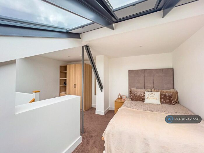 1 Bedroom Flat To Rent In Legrams Mill Residence, Bradford, BD7