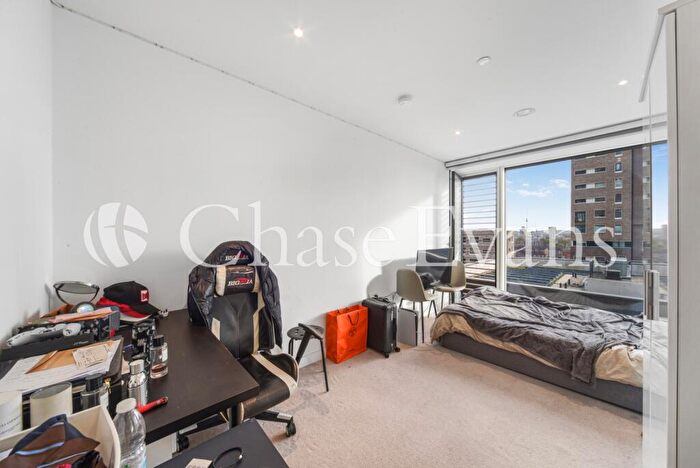 2 Bedroom Flat For Sale In Elephant Park, Deacon Street, Elephant And Castle, London, SE17