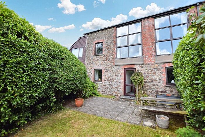 3 Bedroom Terraced House To Rent In Oak Lane, Whitstone, Holsworthy, EX22