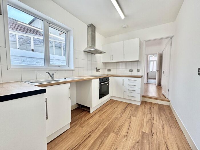 2 Bedroom Terraced House To Rent In Purbrook Road, Fratton, PO1