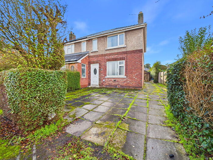 2 Bedroom Semi Detached House For Sale In Clucas Gardens, Ormskirk, L39