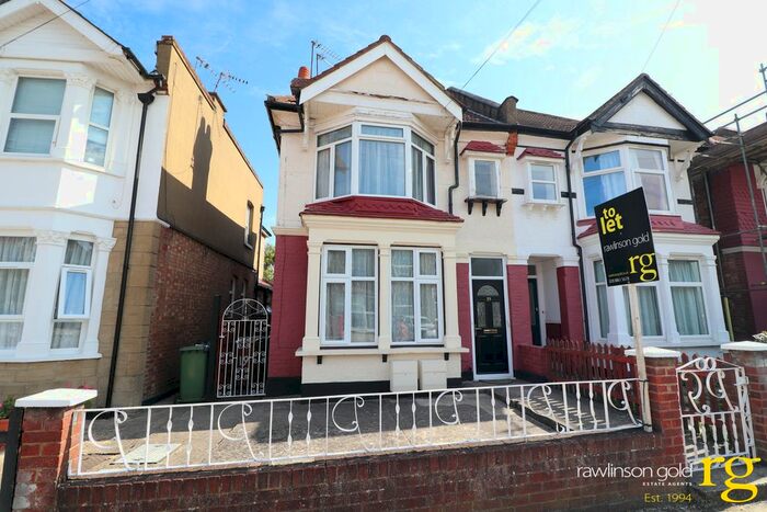2 Bedroom Flat To Rent In Hamilton Road, Harrow-On-The-Hill, Harrow, HA1
