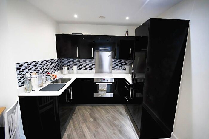 1 Bedroom Flat For Sale In Hatton Road, Wembley, HA0
