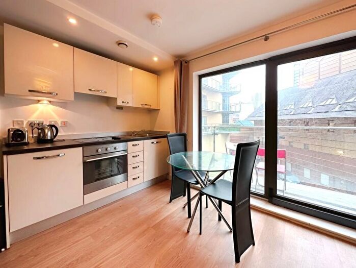 1 Bedroom Flat To Rent In London, SE13