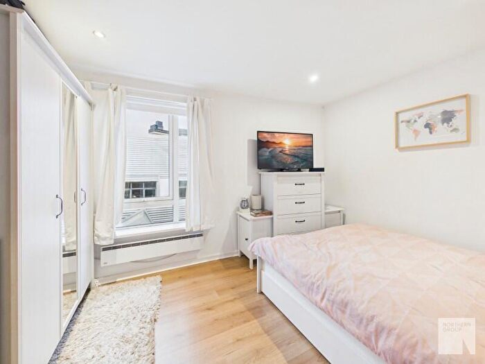 1 Bedroom Apartment To Rent In The Citadel :: Noma, M4