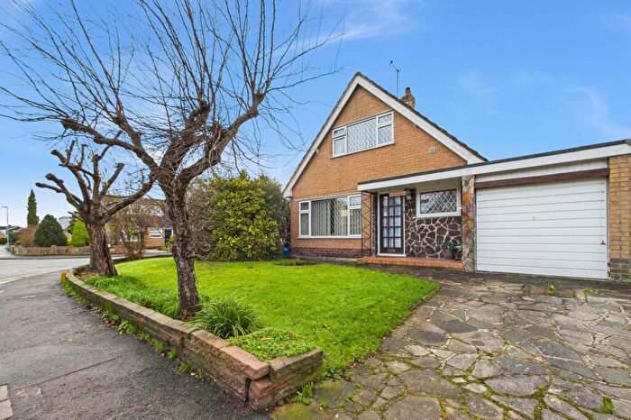 2 Bedroom Link Detached House For Sale In Parkfield Road, Broughton, CH4