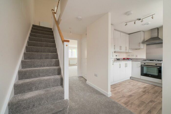 3 Bedroom Terraced House For Sale In Leestone Park, Bolton Lane, Leighton Buzzard, LU7