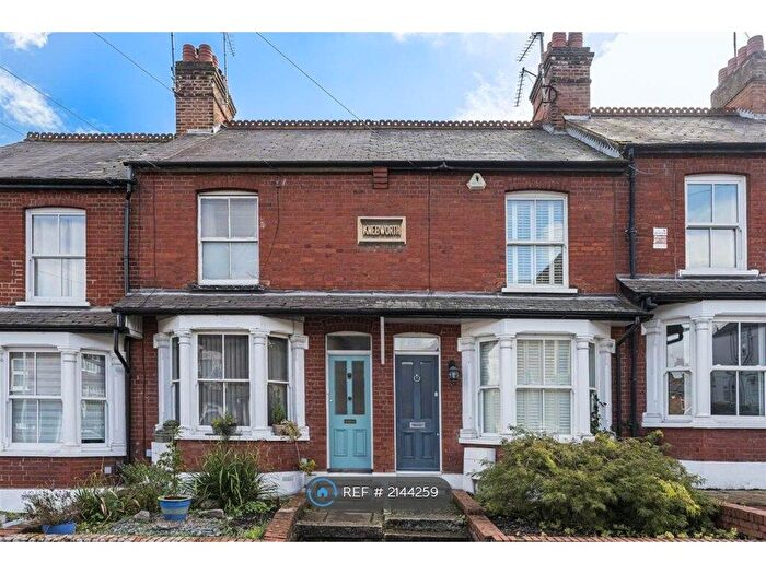 2 Bedroom Terraced House To Rent In Station Road, Radlett, WD7