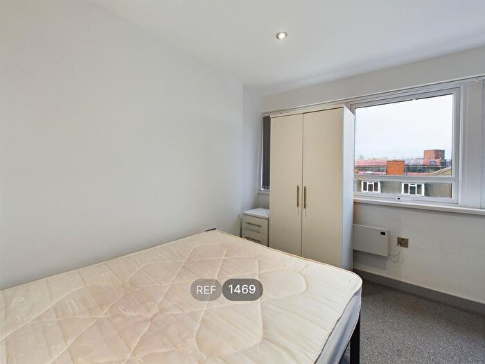 1 Bedroom Flat To Rent In Tivoli House, South Street, HU1