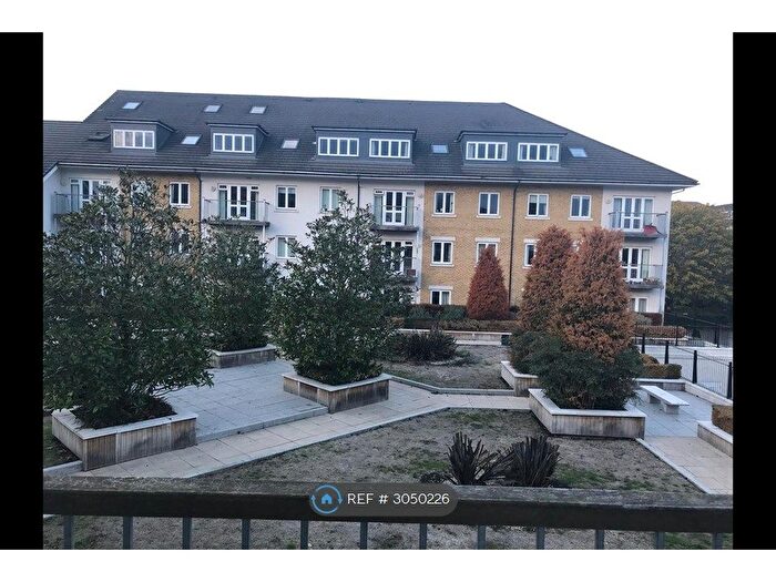 2 Bedroom Flat To Rent In Arlington House, West Drayton, UB7
