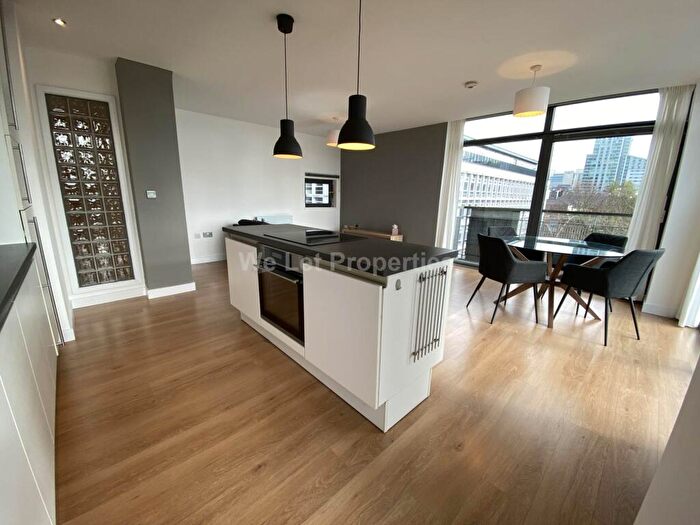 2 Bedroom Apartment To Rent In Rossetti Place, Lower Byrom Street, M3