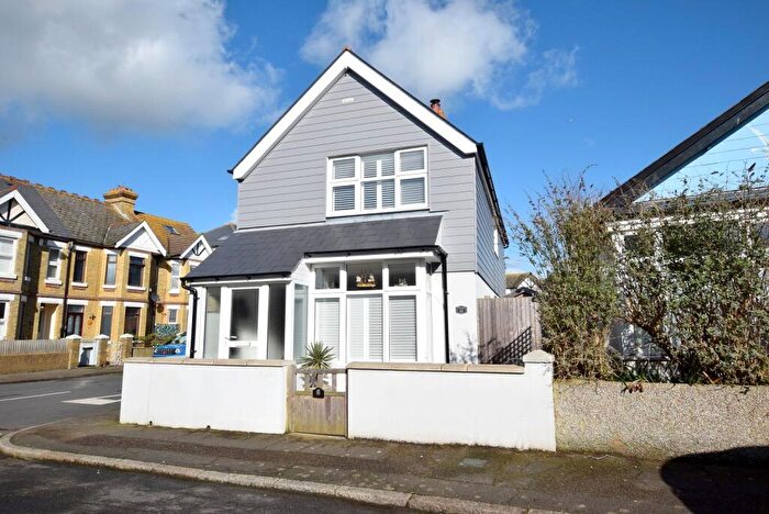 3 Bedroom Detached House For Sale In Victoria Road, Hythe, CT21