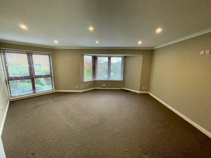 2 Bedroom Flat To Rent In Tayview Apartments, Abercorn Street, Dundee, DD4