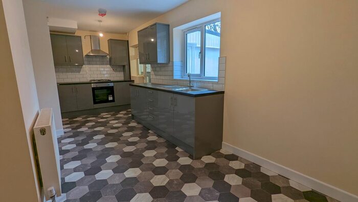 3 Bedroom Property To Rent In Fleming Road, Quinton, Birmingham, B32