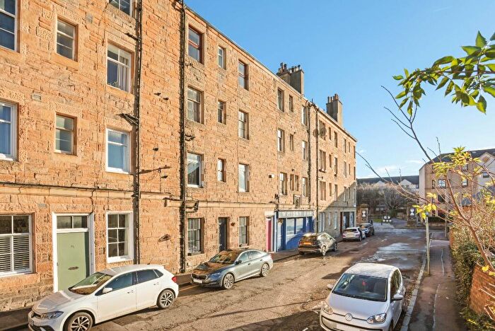 1 Bedroom Flat To Rent In St Leonards Hill, Newington, Edinburgh, EH8