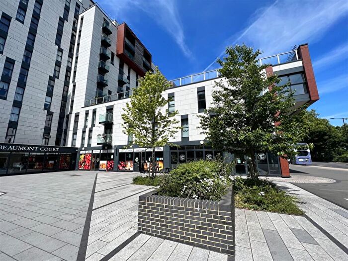 1 Bedroom Apartment To Rent In Victoria Avenue, Southend-On-Sea, SS2