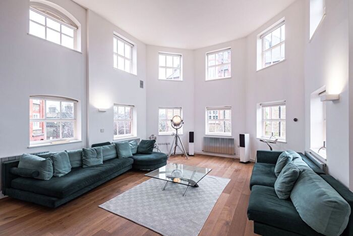 2 Bedroom Flat For Sale In Victorian Heights, Battersea, SW8