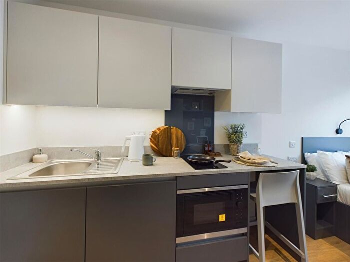 Studio To Rent In St James Boulevard, Newcastle Upon Tyne, NE4