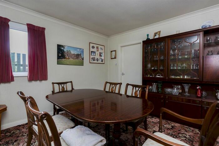 4 Bedroom Detached House For Sale In Pennine View, Kirkheaton, Huddersfield, HD5